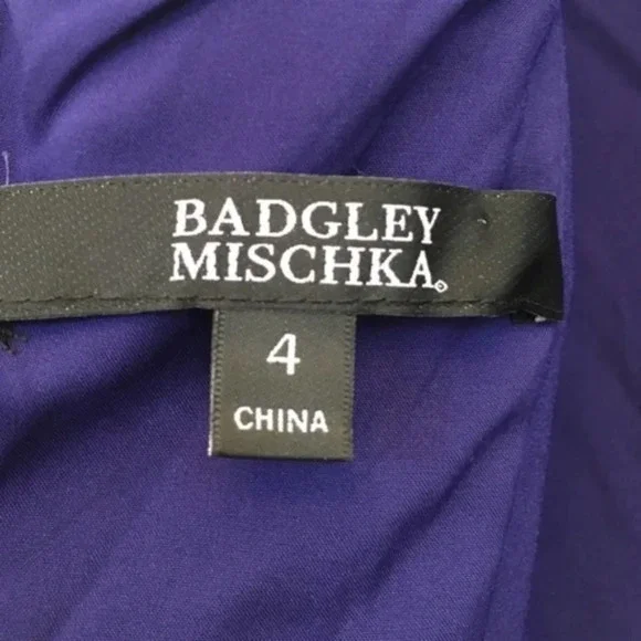 BADGLEY MISCHKA Textured Velvet Maxi Evening Gown Size 4 - Picture 2 of 8